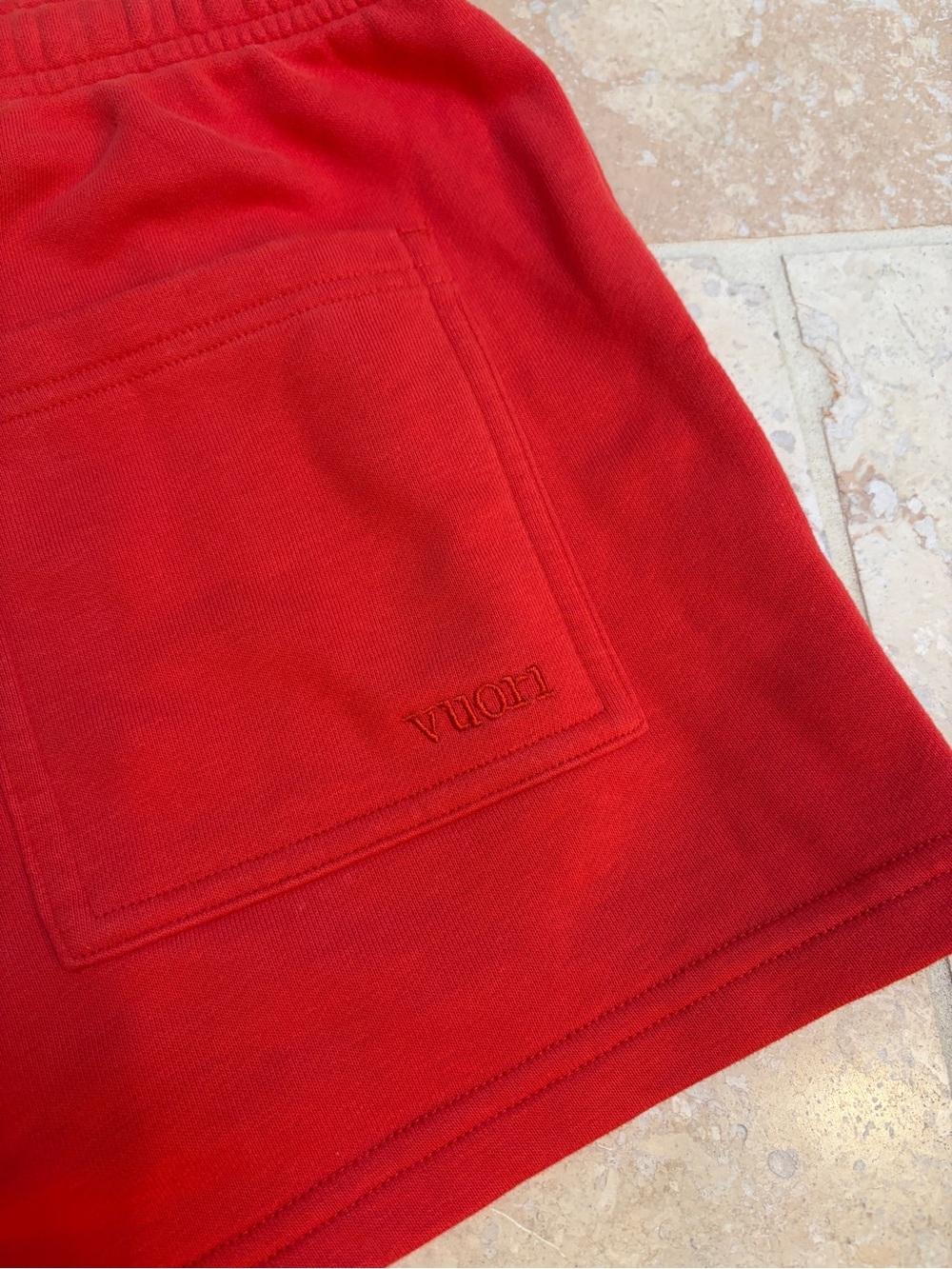 Vuori women’s Sedona Retro Short Crimson - Picture 4 of 4